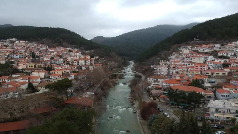Σας κουράζει η πολυκοσμία; Αυτοί είναι οι 3 ιδανικοί προορισμοί στην Ελλάδα για τις πιο ήρεμες χριστουγεννιάτικες διακοπές